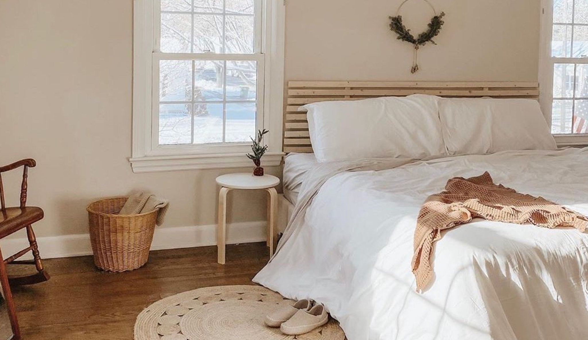 10 Cozy Bedroom Ideas: How to Make Your Room Cozy This Winter - Delara