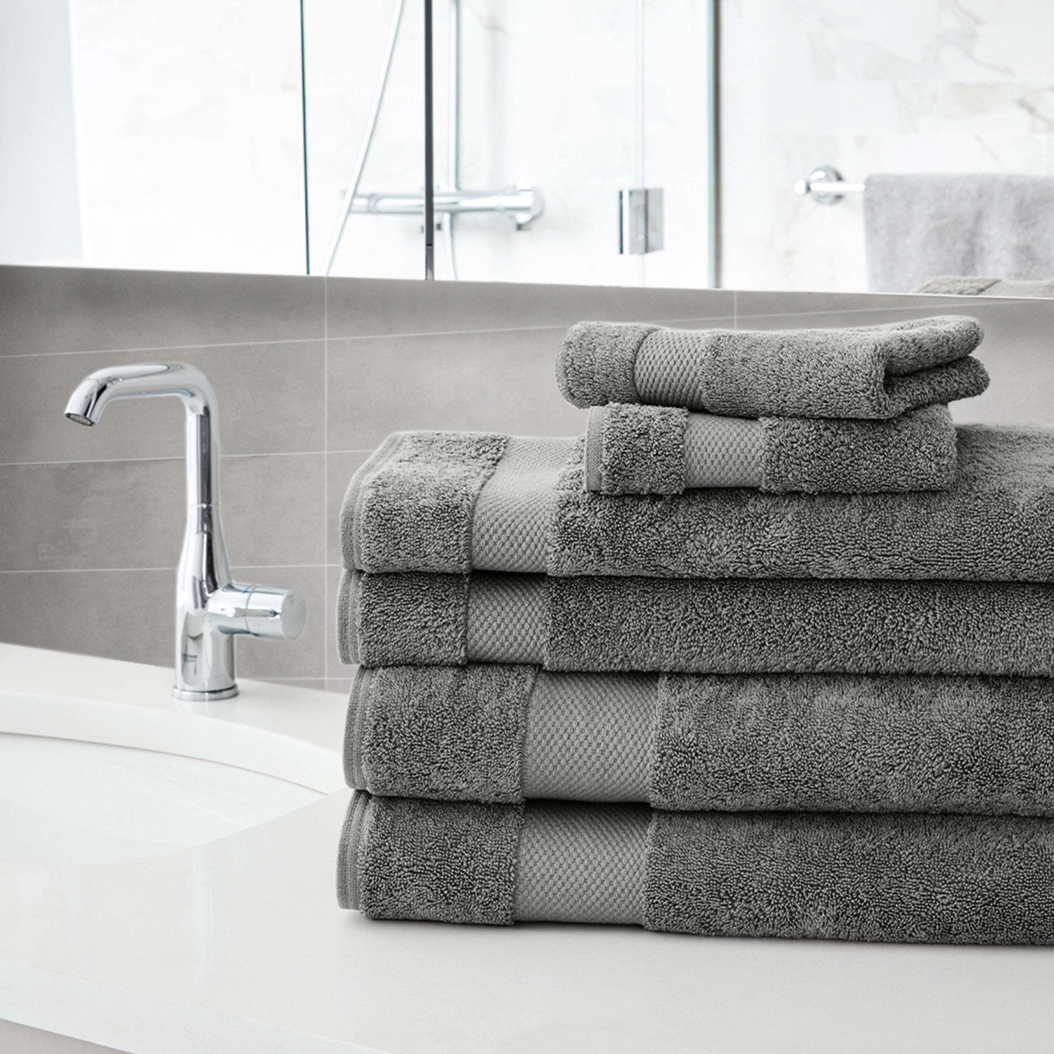 Bath Sheets vs. Bath Towel? – DelaraHome